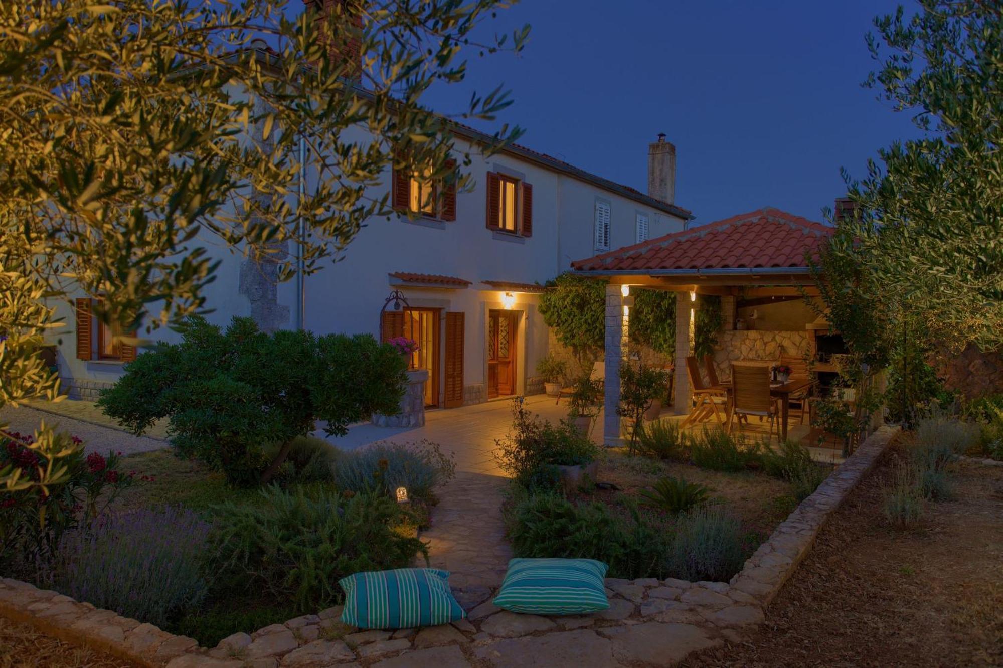 Holiday Home Lavanda Kornić Kültér fotó